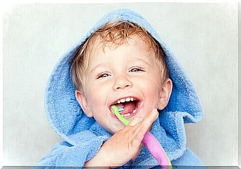 children brush their teeth