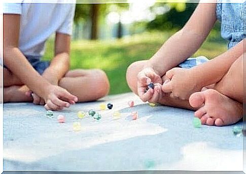 leisure education: children play ball