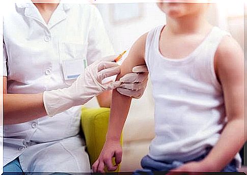 Diphtheria: children who are allowed to inject