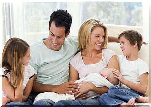 family with newborn